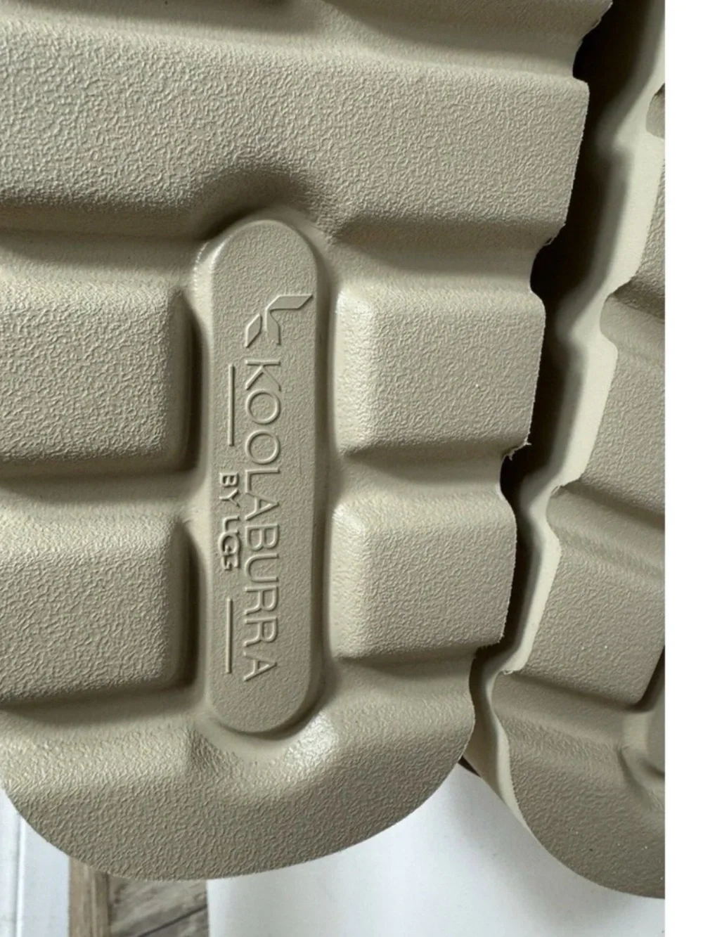 Koolaburra by UGG Tizz Suede Platform Chunky Sandals Limewash Green